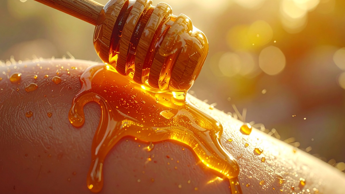 蜂蜜可以用嚟處理傷口！超過4000年前，埃及醫生就用蜂蜜做抗菌劑，防止感染——而家科學證實蜂蜜真係有殺菌效果，古人超前！